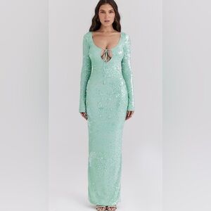 HOUSE OF CB TITANIA
SEAFOAM SEQUIN MAXI GOWN